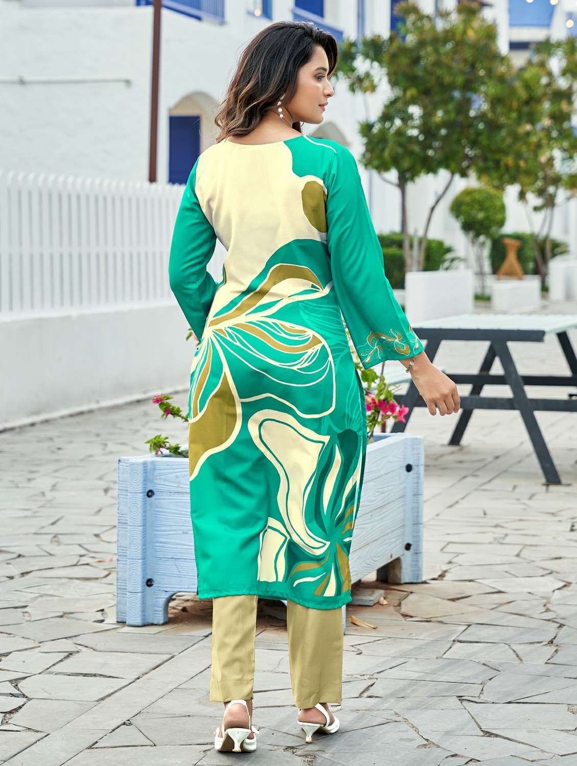 women printed long sleeve straight kurta - 21959417 - Standard Image - 2