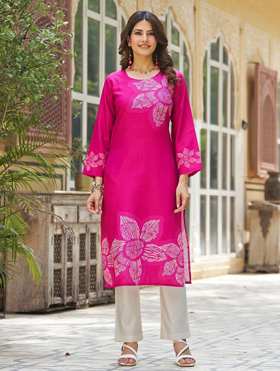 women floral printed long sleeve straight kurta
