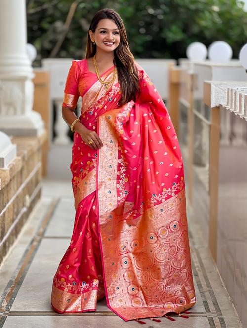women self design banarasi saree with blouse - 21959460 -  Standard Image - 0
