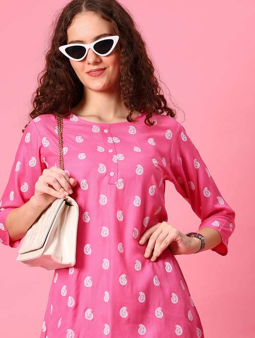 women paisley printed three quarter sleeve a-line kurti - 21959469 - Standard Image - 0
