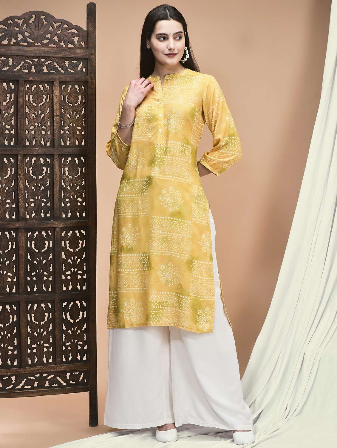 women printed three quarter sleeve straight kurta