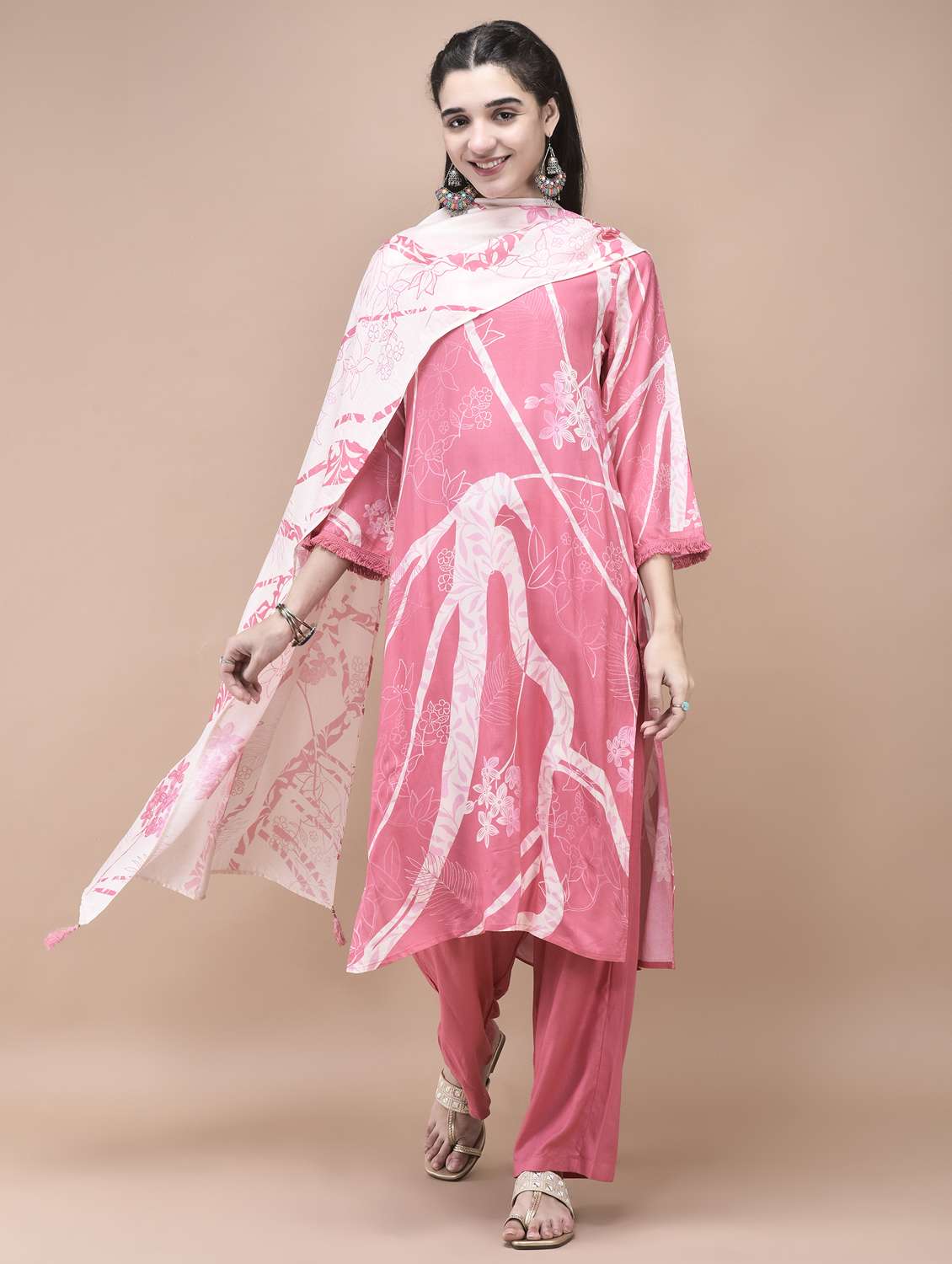 women three quarter sleeve kurta pant with dupatta set - 21959509 -  Standard Image - 2