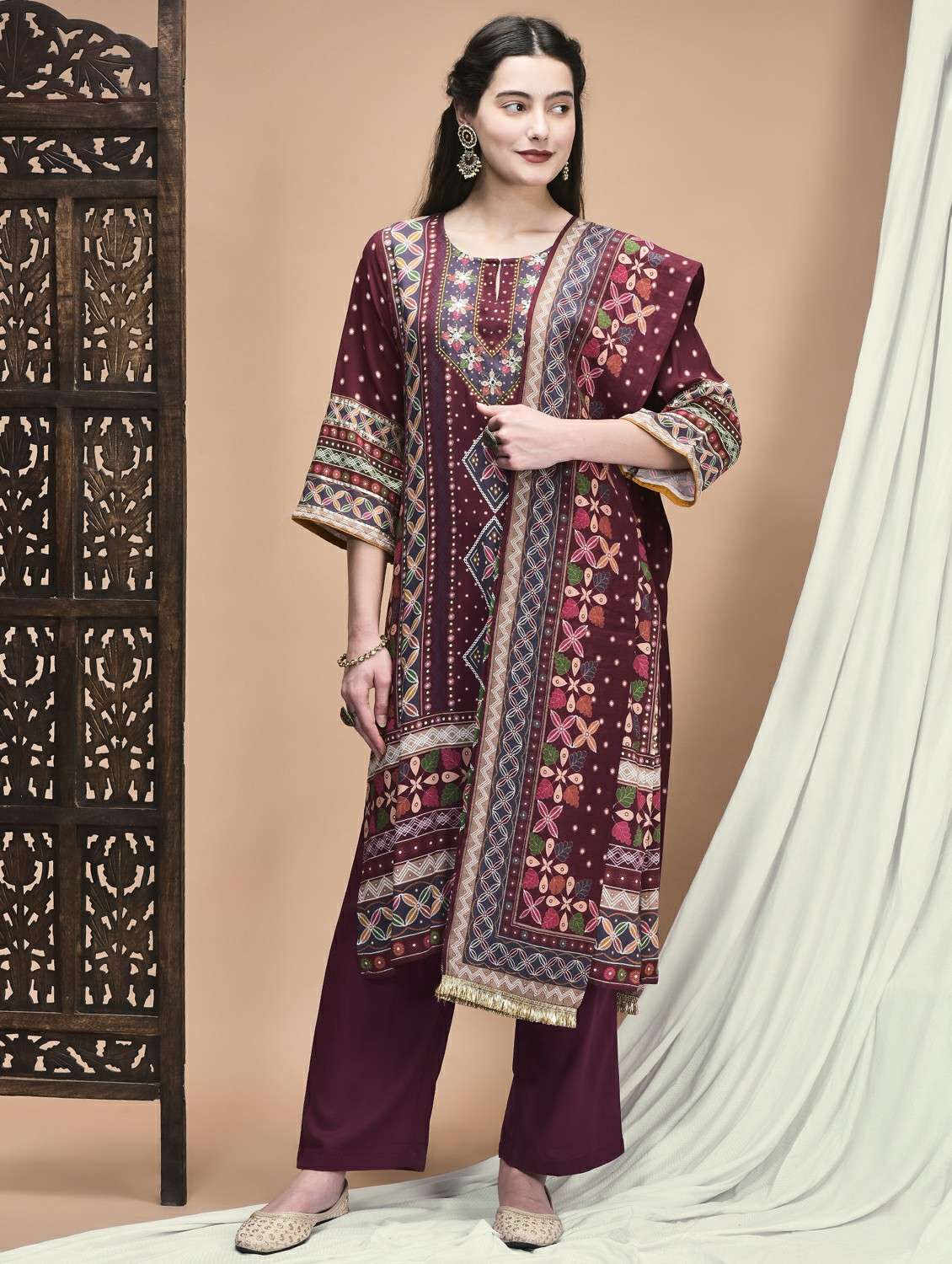 women three quarter sleeve kurta pant with dupatta set - 21959514 - Standard Image - 2
