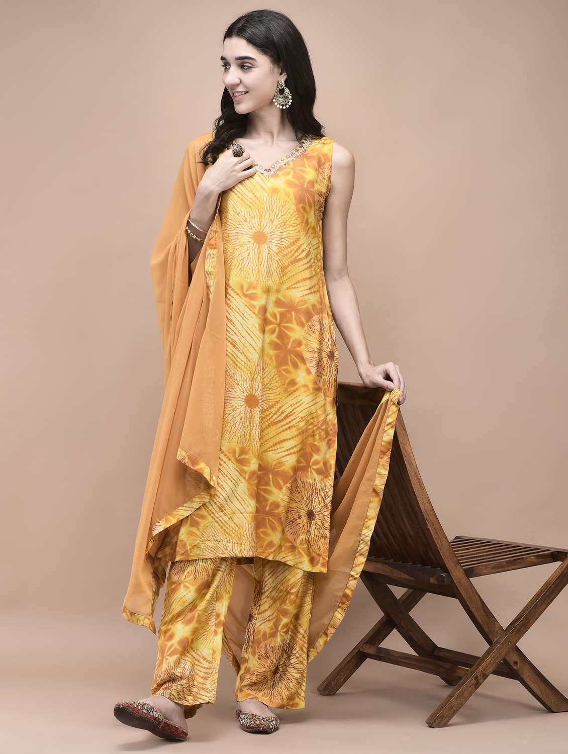 women mustard sleeveless kurta pant with dupatta set - 21959523 - Standard Image - 2