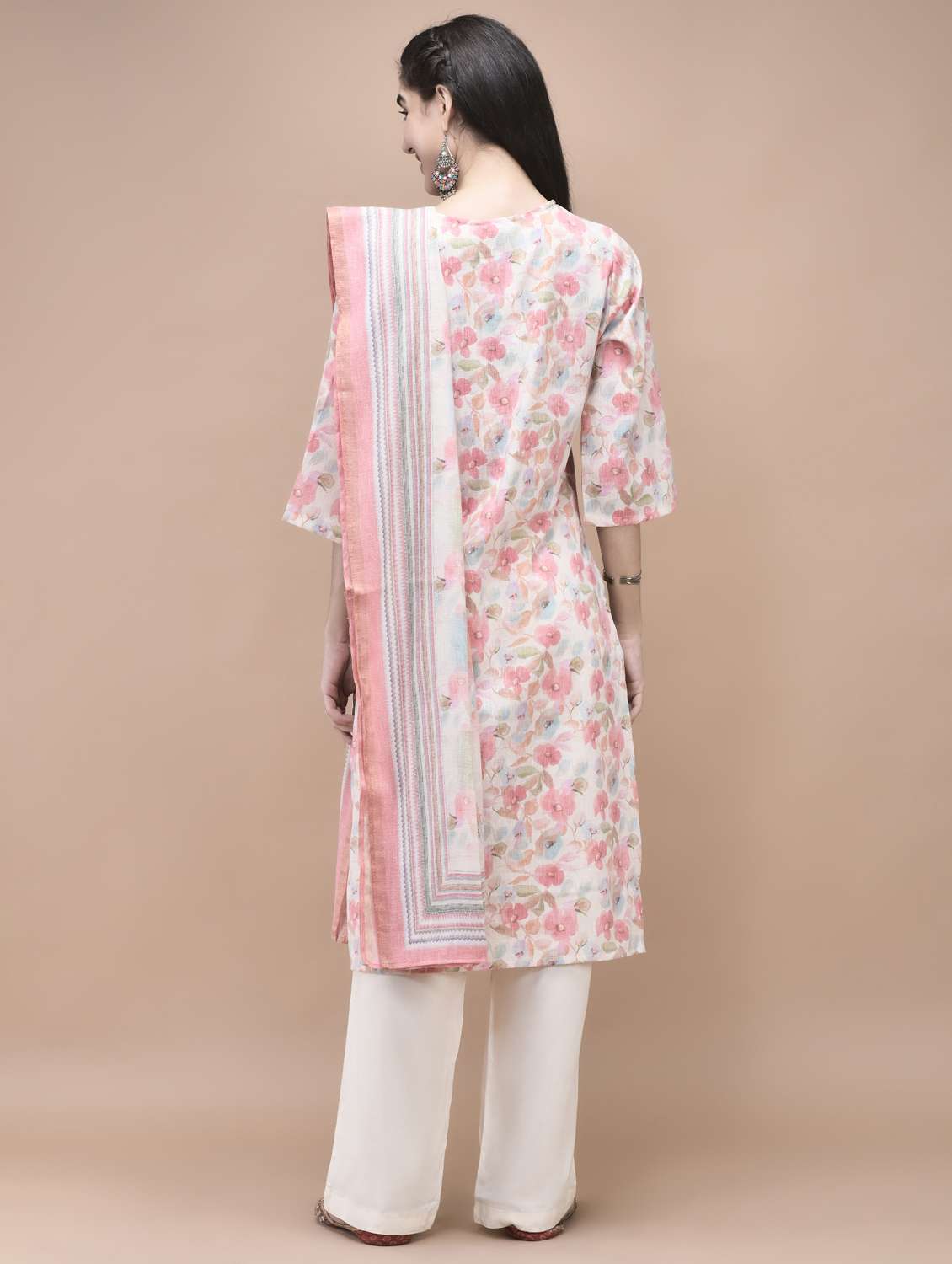women three quarter sleeve kurta palazzo with dupatta set - 21959530 -  Standard Image - 2