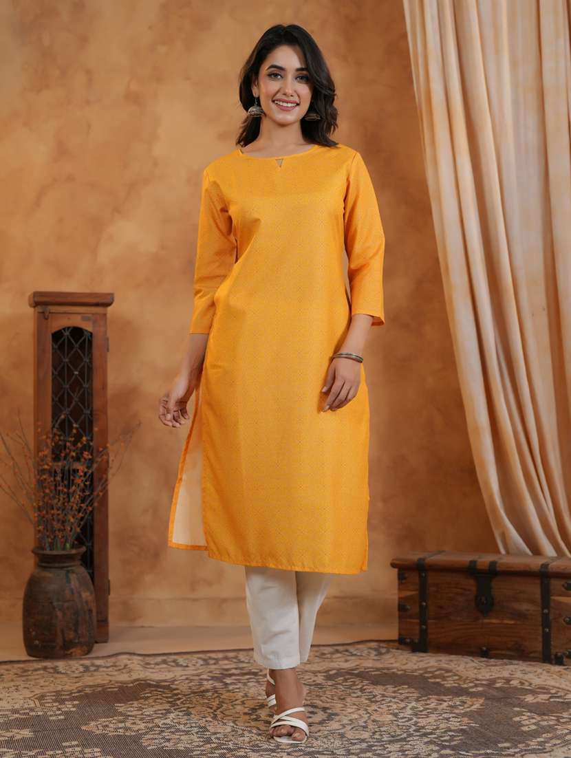 women three quarter sleeve kurta pant set