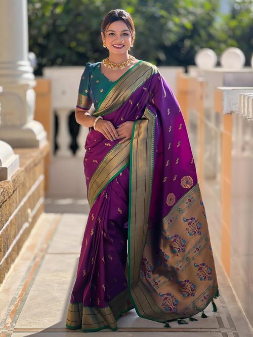 women self design paithani saree with blouse - 21959577 - Standard Image - 0