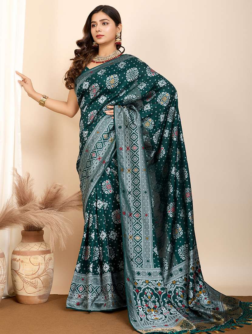 women self design banarasi saree with blouse - 21960246 - Standard Image - 2