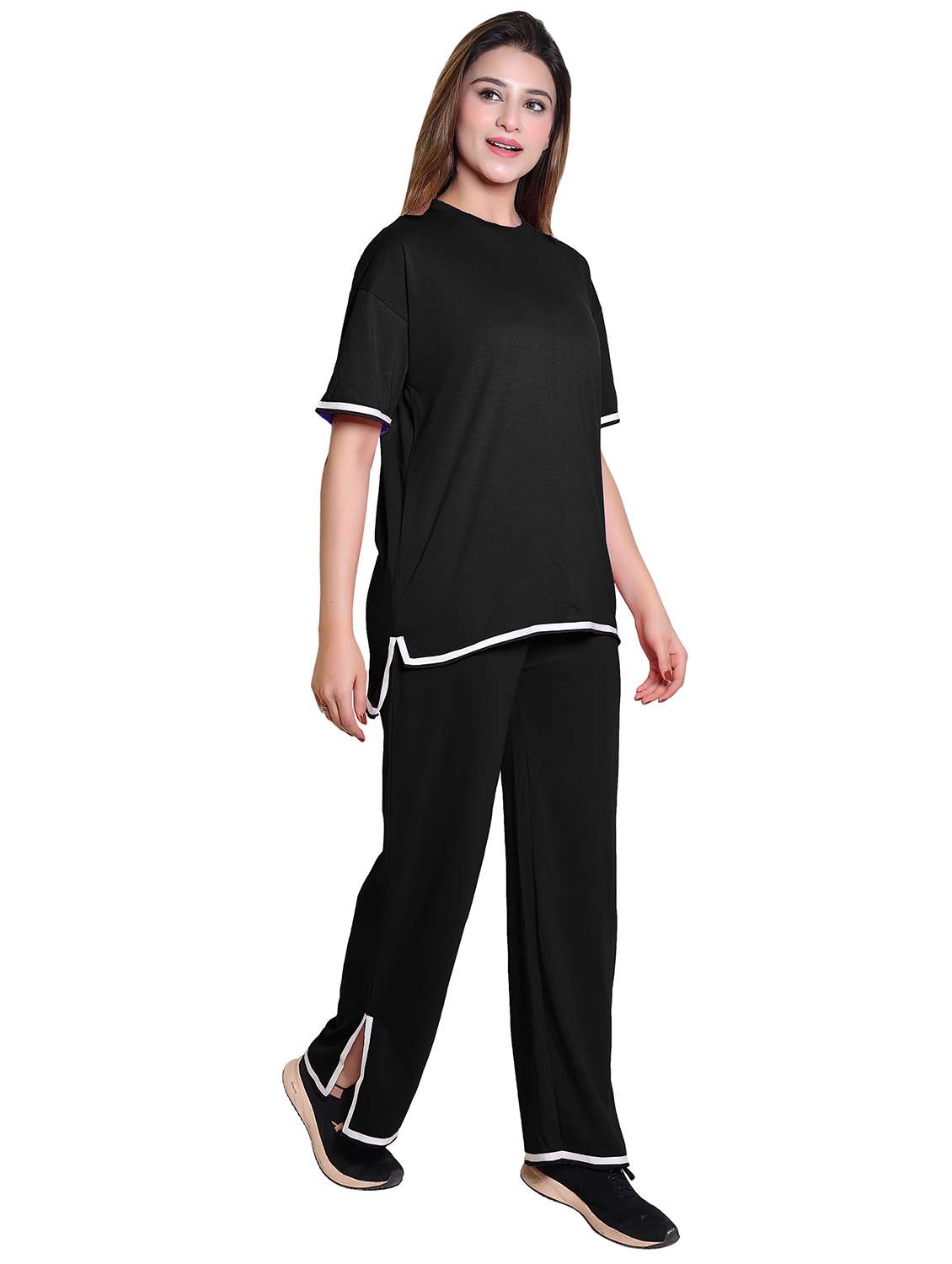 women solid short sleeve t-shirt & trouser co ord set - 21960317 -  Standard Image - 2
