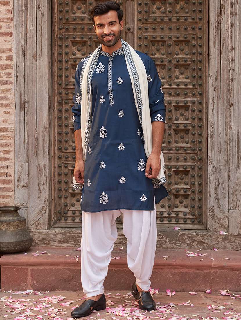 men teal embroidered kurta and pyjama with dupatta  - 21960402 -  Standard Image - 2