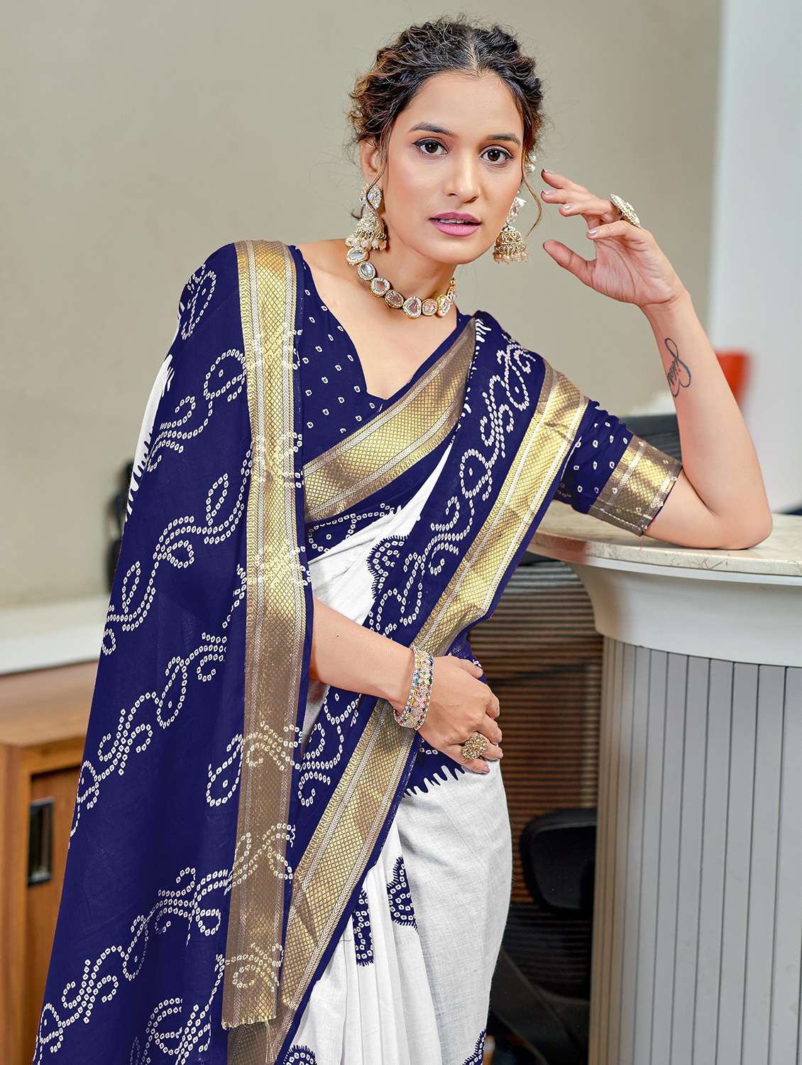 women bandhani printed saree with blouse - 21960490 -  Standard Image - 2
