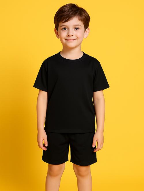 boys solid t-shirt & shorts co-ord set - 21960662 - Standard Image - 0