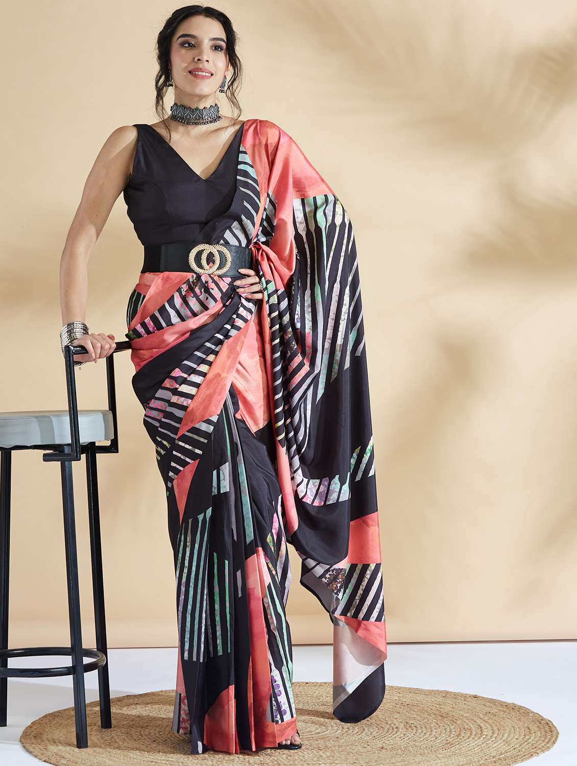 women printed ready to wear saree with blouse - 21961308 - Standard Image - 2