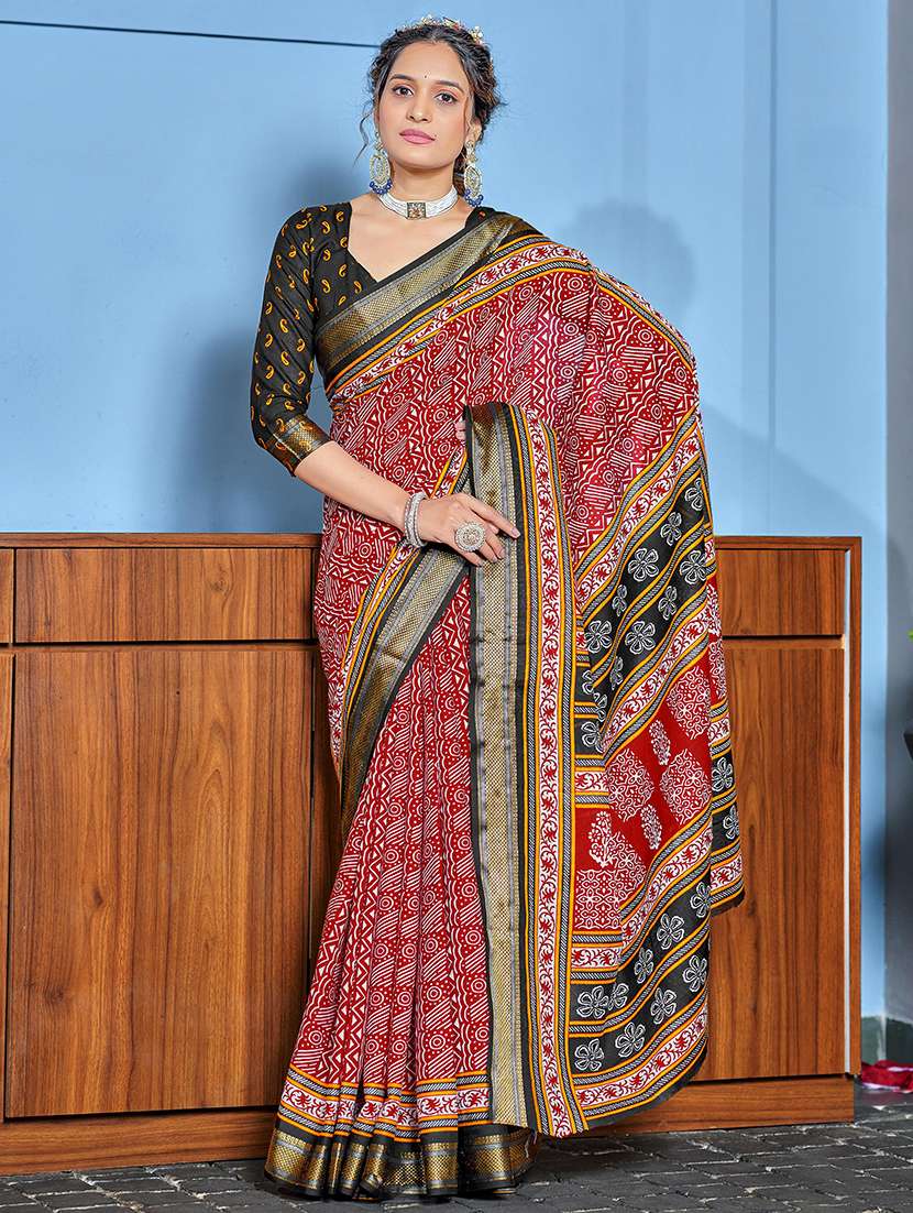 women printed casual wear saree with blouse