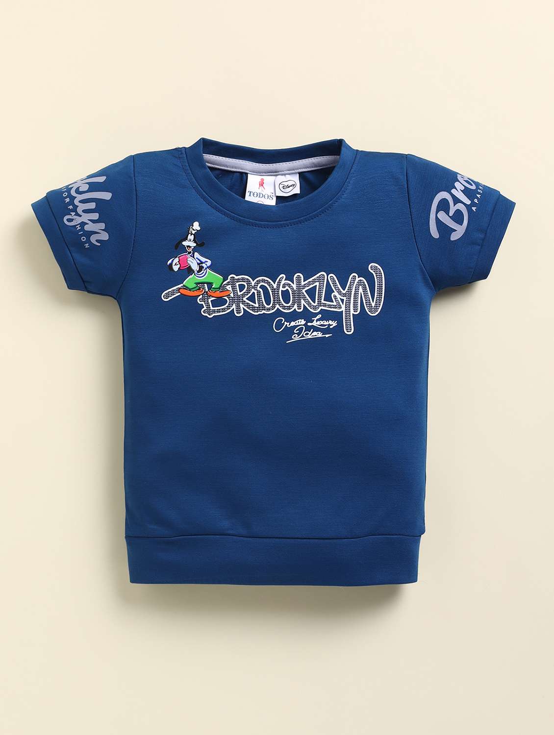 boys printed t-shirt and shorts set - 21961391 -  Standard Image - 2