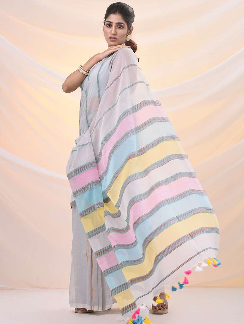 women self design handloom saree with blouse - 21961483 -  Standard Image - 2