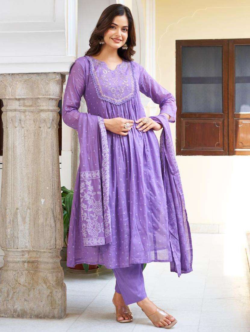 women three quarter sleeve kurta pant with dupatta set - 21961643 -  Standard Image - 2