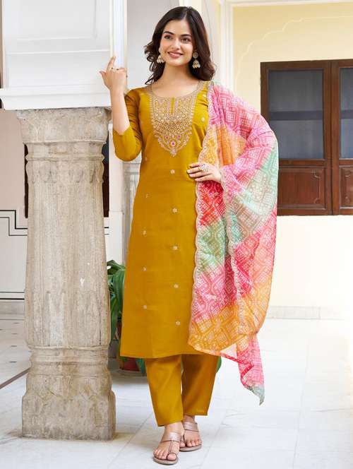 women three quarter sleeve kurta pant with dupatta set - 21961649 -  Standard Image - 0