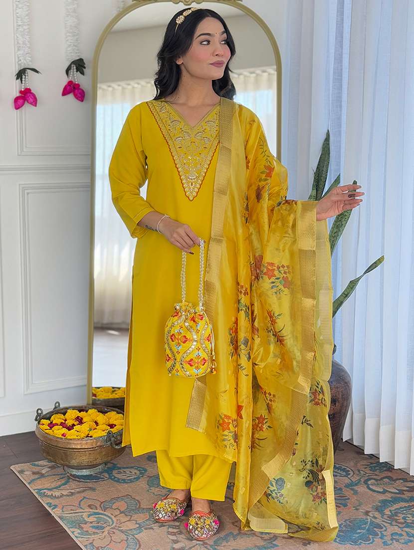 women three quarter sleeve kurta pant with dupatta set