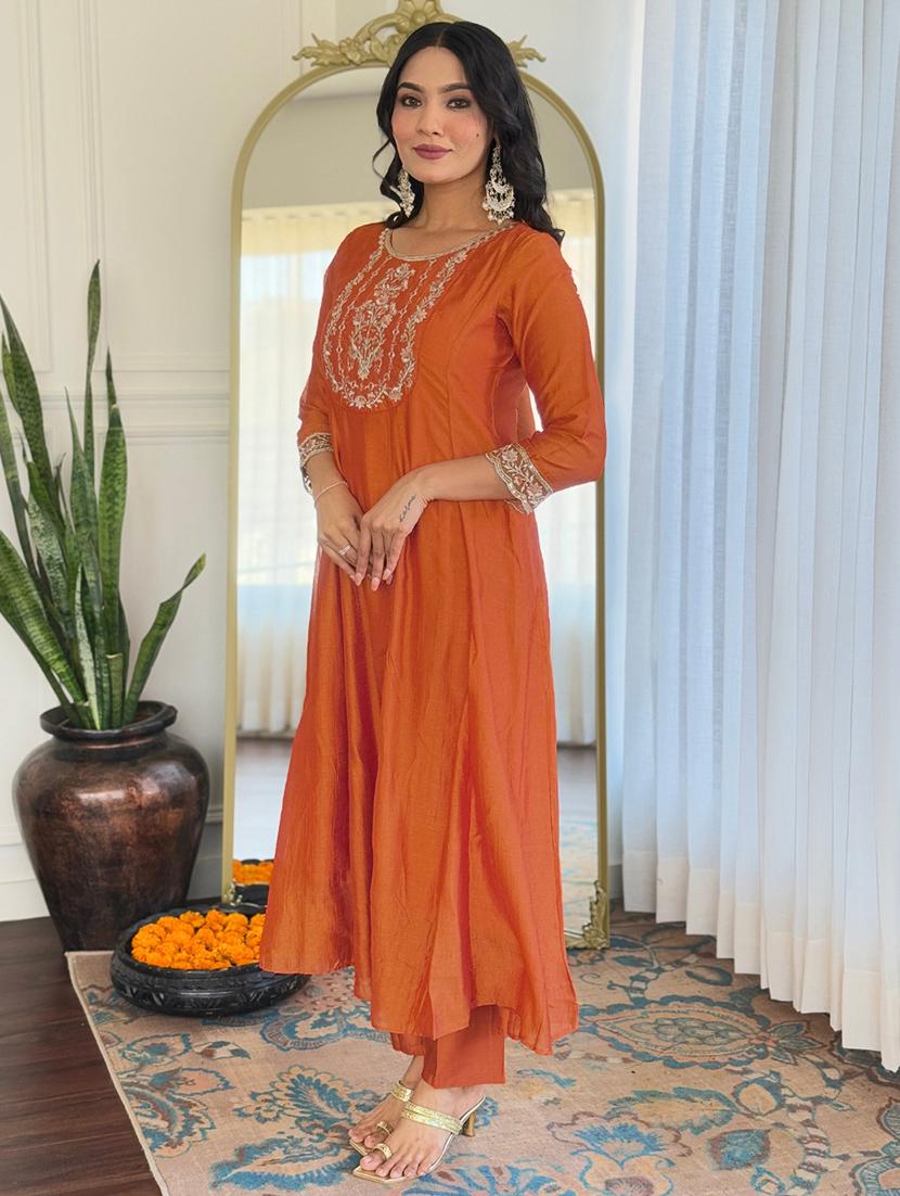 women three quarter sleeve kurta pant with dupatta set - 21961663 - Standard Image - 2