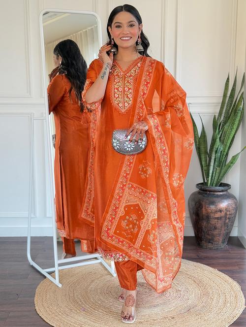 women three quarter sleeve kurta pant with dupatta set - 21961672 -  Standard Image - 0