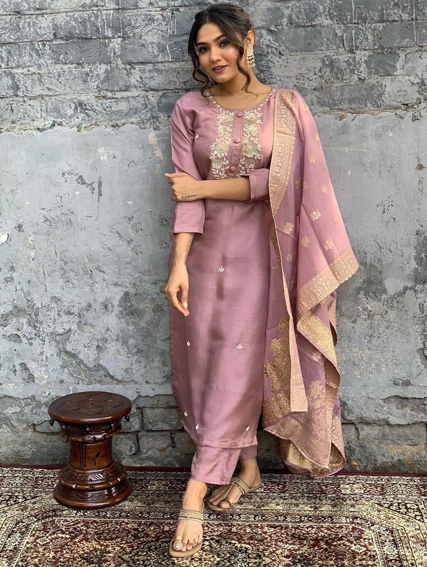 women three quarter sleeve kurta pant with dupatta set - 21961686 - Standard Image - 2