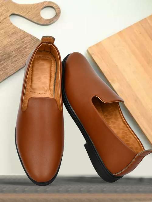men tan slip on mojari