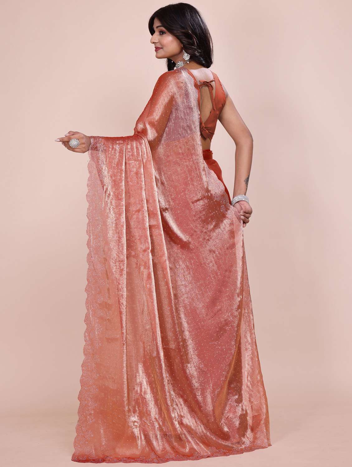 women solid with work embellished saree with blouse - 21962029 -  Standard Image - 2