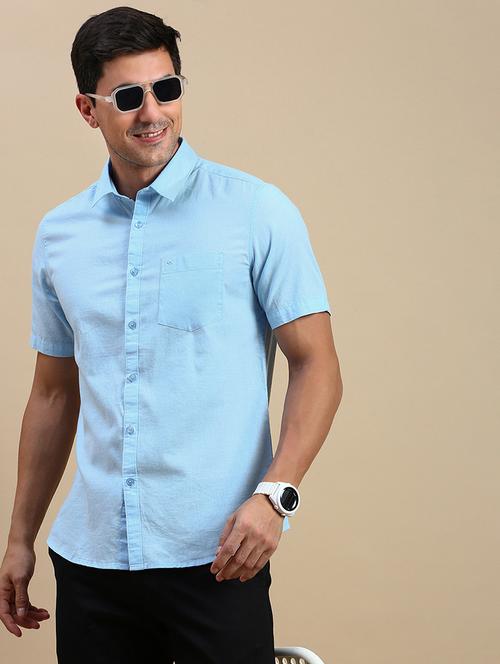 men solid short sleeve regular fit casual shirt - 21962110 - Standard Image - 0