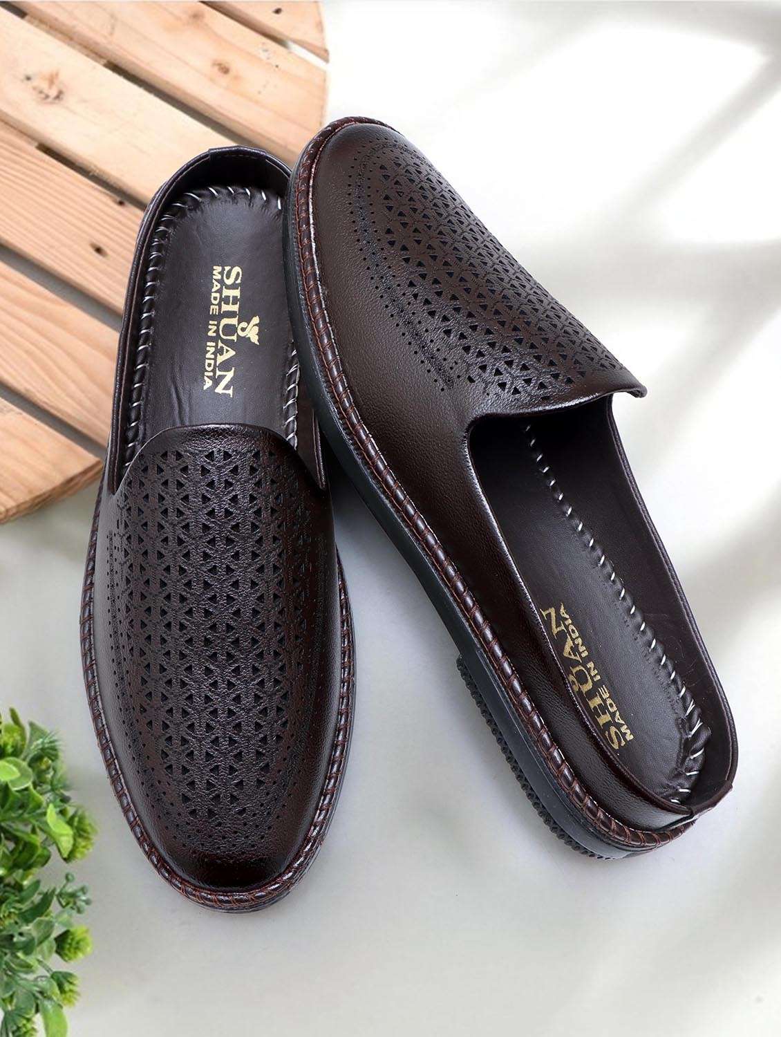 men brown cut work slip on mule