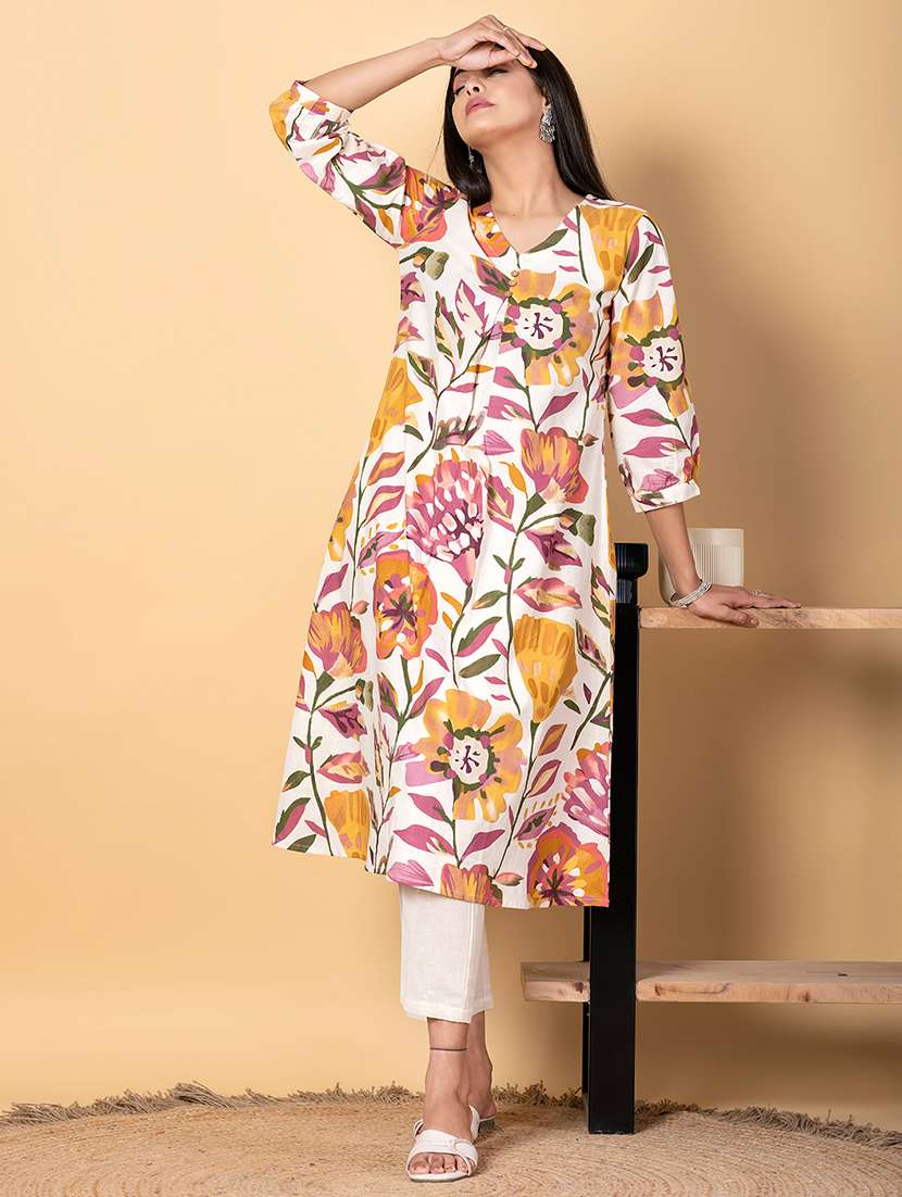 women three quarter sleeve kurta pant set - 21962189 -  Standard Image - 2