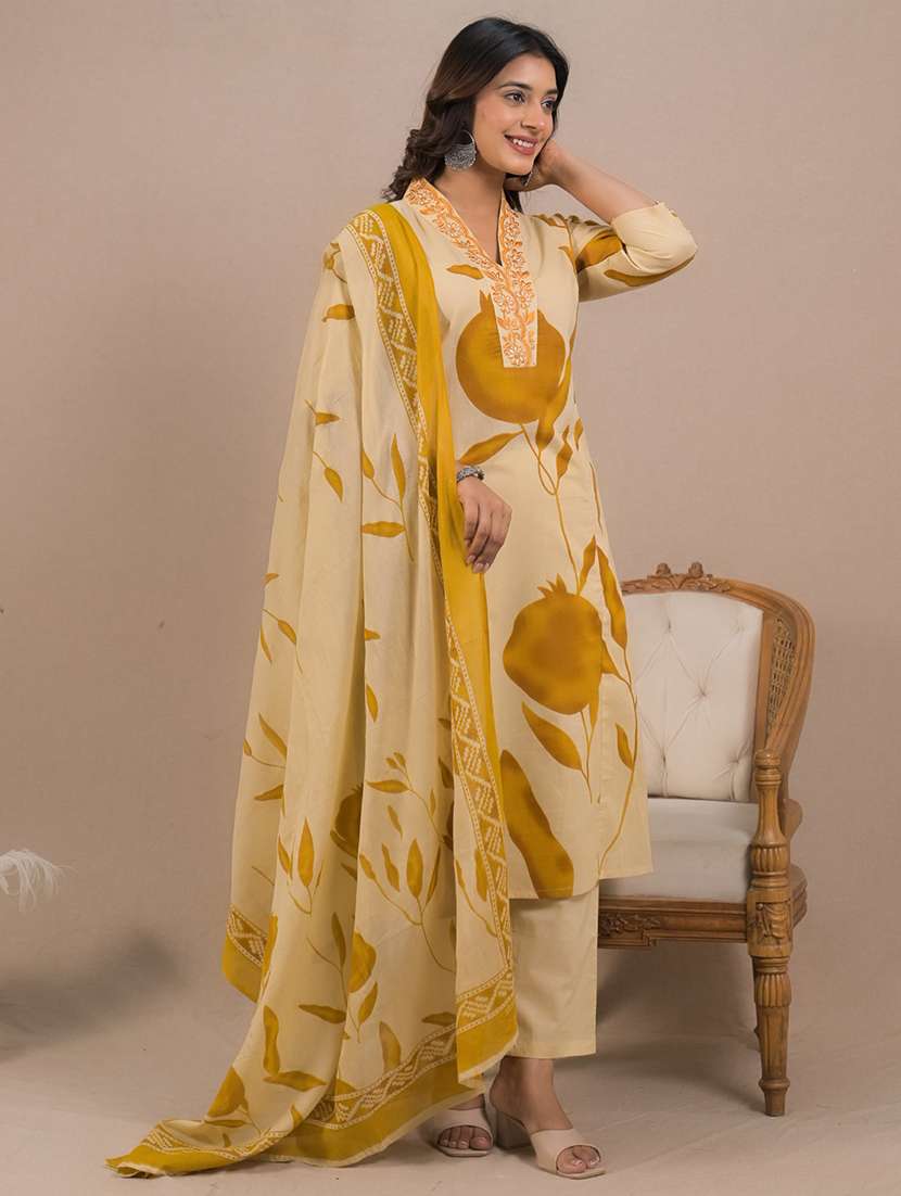 women three quarter sleeve kurta pant with dupatta set - 21962204 -  Standard Image - 2