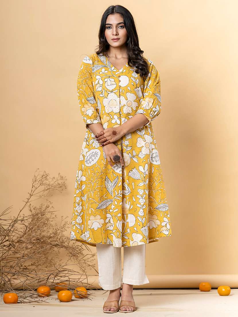women printed three quarter sleeve kurta pant set - 21962219 -  Standard Image - 2