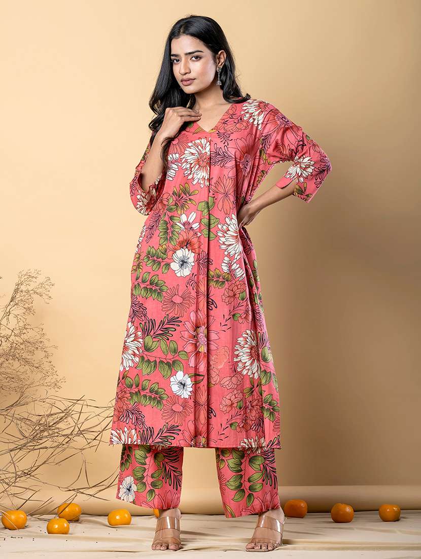women printed three quarter sleeve kurta pant set - 21962268 -  Standard Image - 2
