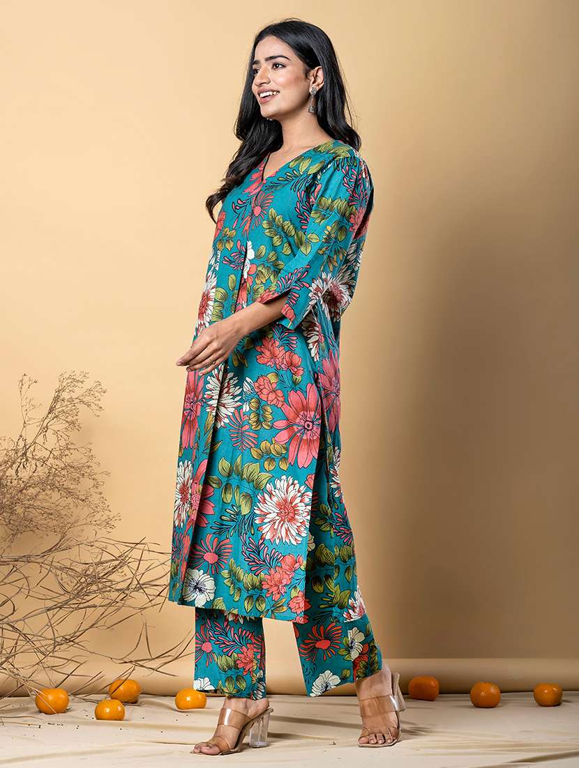 women printed three quarter sleeve kurta pant set - 21962269 -  Standard Image - 2
