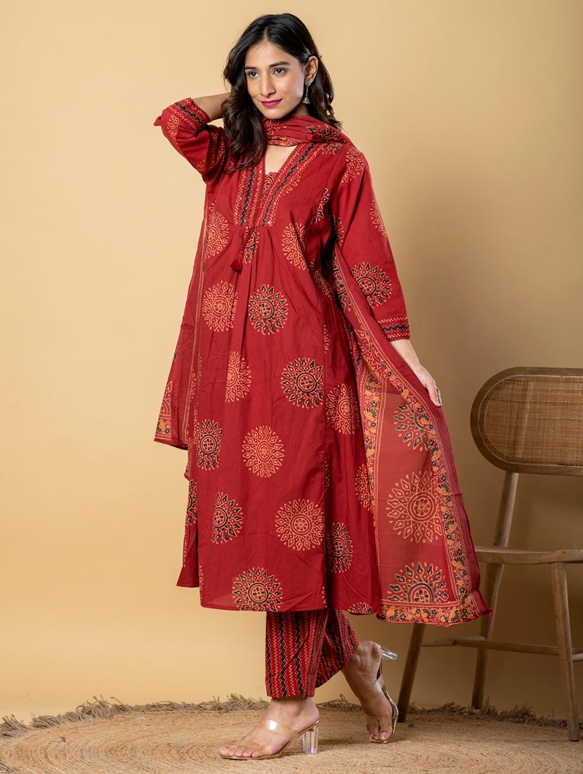 women three quarter sleeve kurta pant with dupatta set - 21962302 - Standard Image - 2
