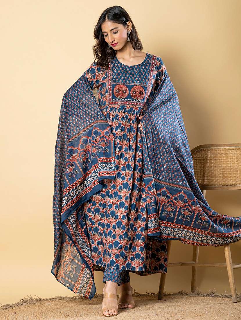 women three quarter sleeve anarkali kurta pant with dupatta set - 21962305 -  Standard Image - 2