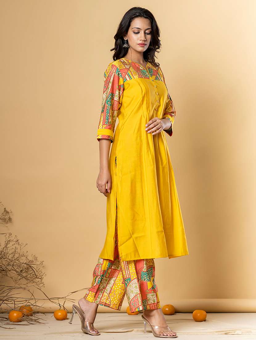 women printed three quarter sleeve kurta pant set - 21962308 -  Standard Image - 2