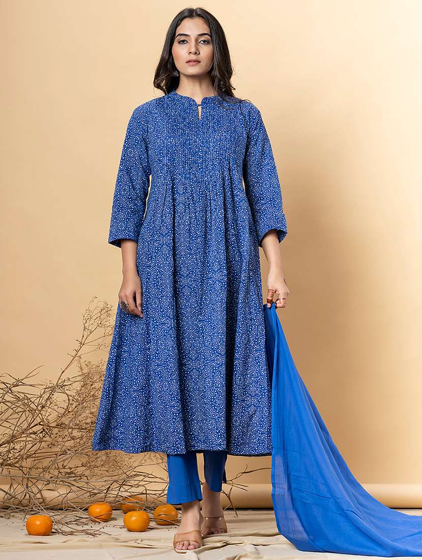 women three quarter sleeve kurta pant with dupatta set - 21962317 -  Standard Image - 2