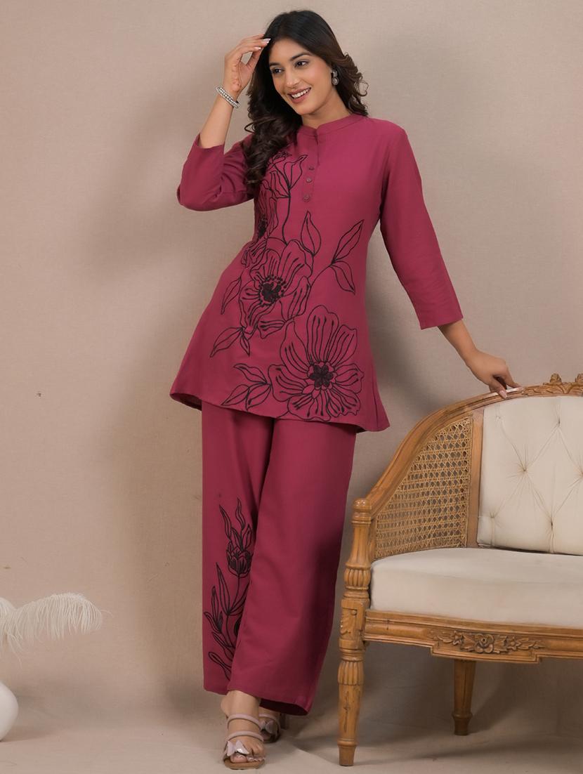 women three quarter sleeve ethnic co-ord set - 21962325 - Standard Image - 2