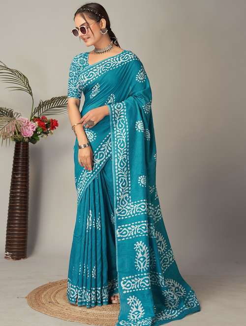 women batik printed saree with blouse - 21962911 - Standard Image - 0