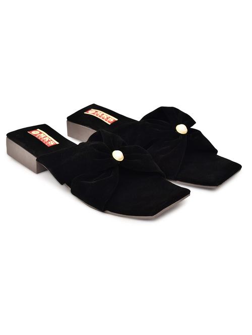 womne solid slip on flat sandal - 21962933 -  Standard Image - 0