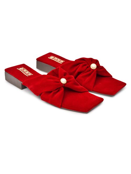 women solid slip on flat sandal - 21962936 - Standard Image - 0