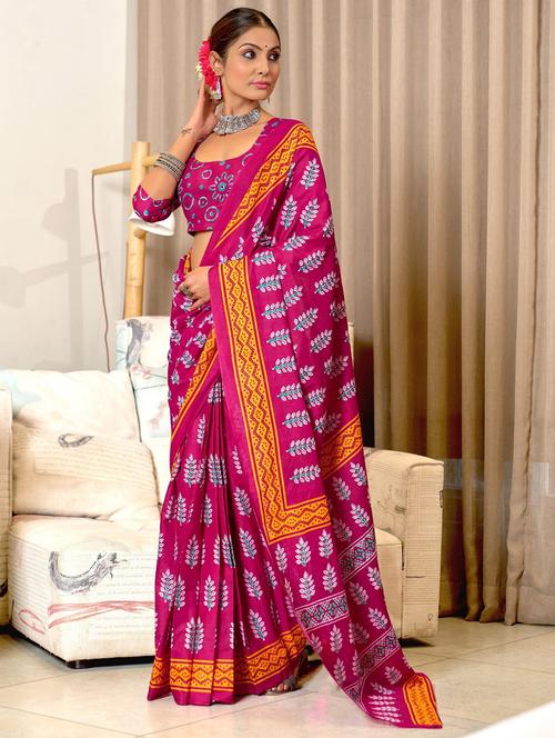 women printed casual wear saree with blouse - 21962992 - Standard Image - 0