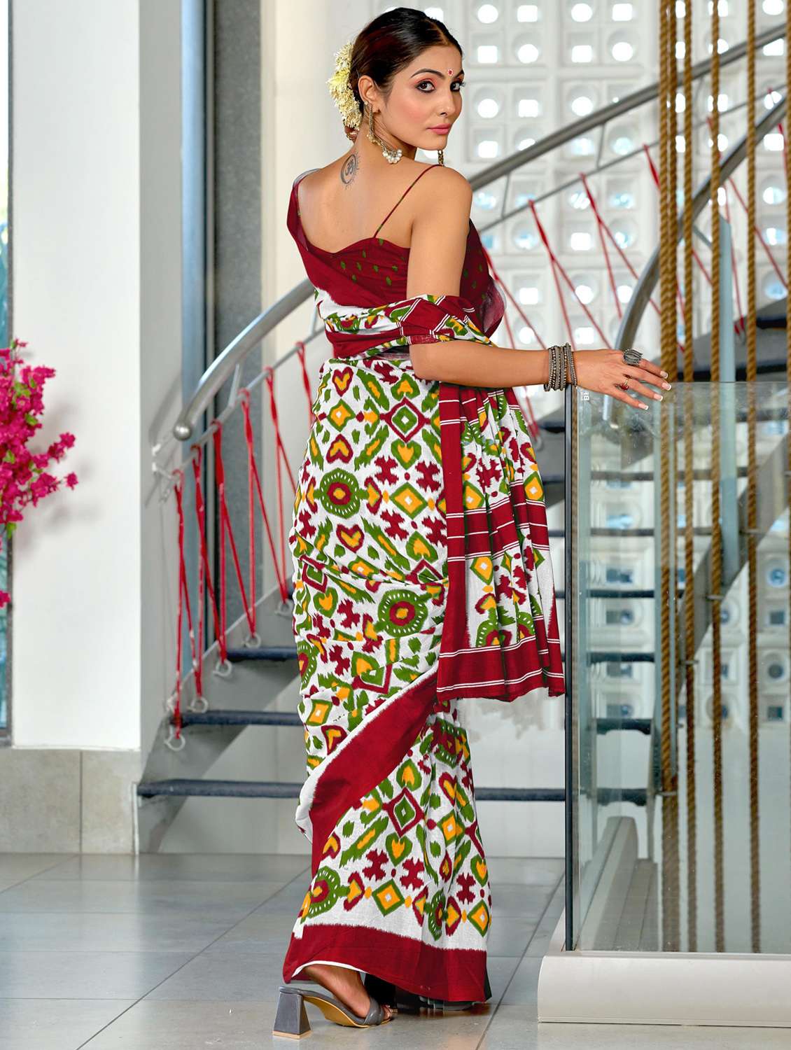 women printed casual wear saree with blouse - 21963004 -  Standard Image - 2