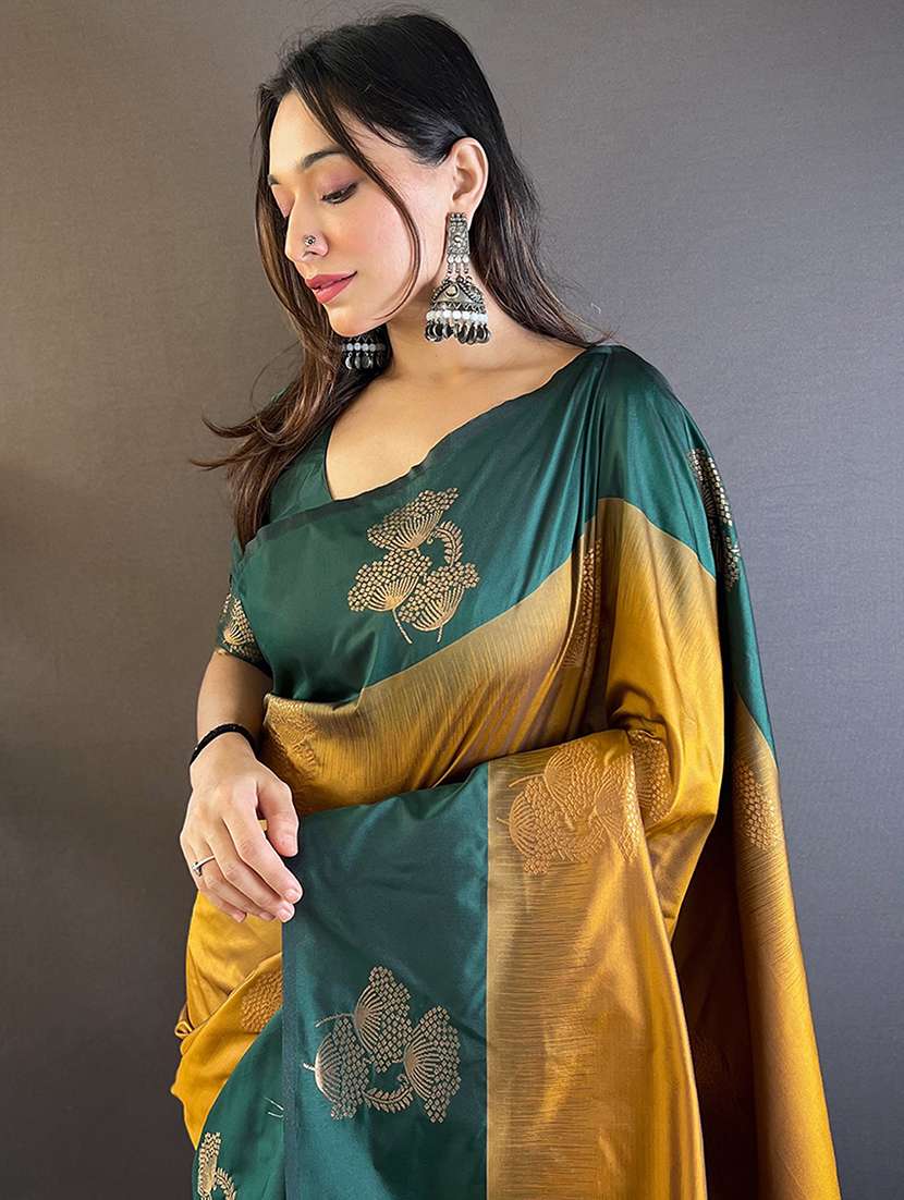 women self design bordered saree with blouse - 21963015 -  Standard Image - 2