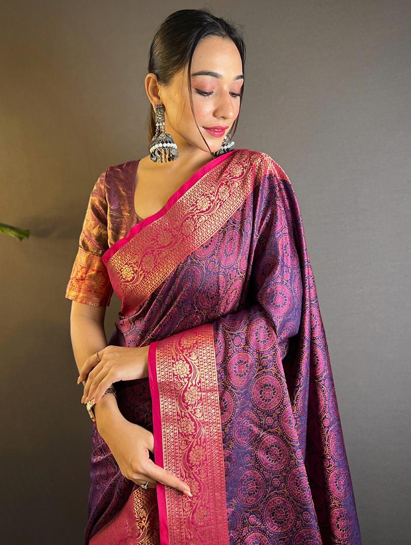 women self design bordered saree with blouse - 21963037 - Standard Image - 2