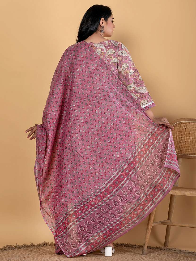 women plus size three quarter sleeve kurta pant with dupatta set - 21963094 -  Standard Image - 2