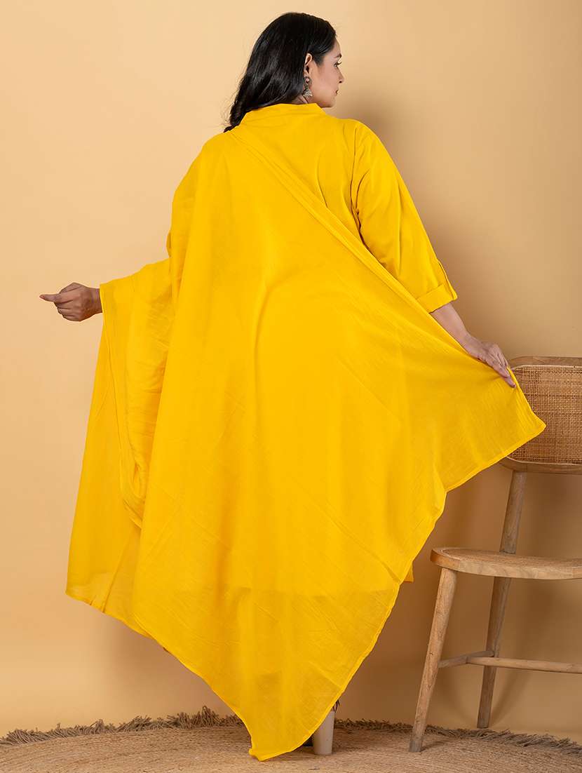 women plus size three quarter sleeve kurta pant with dupatta set - 21963099 -  Standard Image - 2