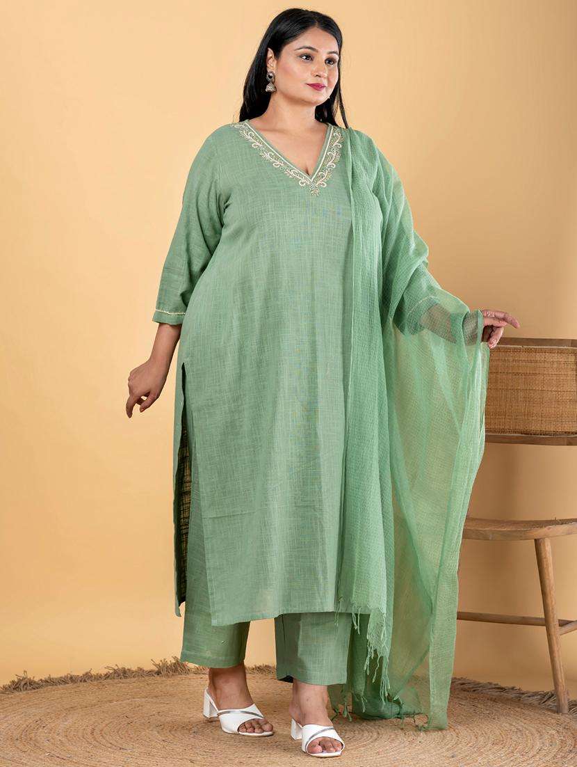 women plus size three quarter sleeve kurta pant with dupatta set - 21963102 -  Standard Image - 2